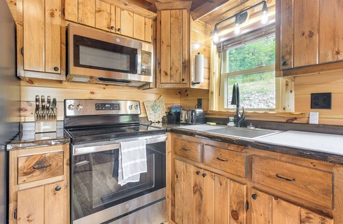 Chillicothe Cabin | Chillicothe Cabin Near Hocking Hills State Park!