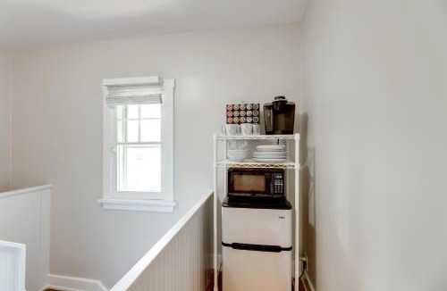 Hyde Park Apartment | Cincinnati Apartment 1 Mi to Hyde Park Square!