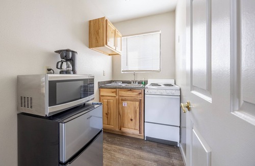Hamilton Hotel | City Center Motel