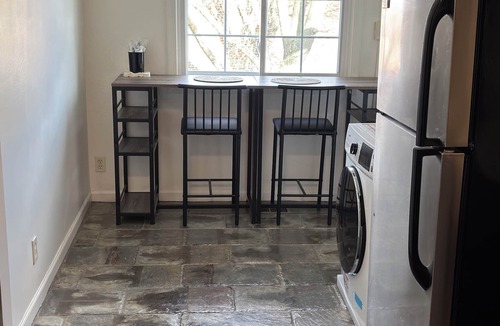 Berkley Apartment | City Experience in the Heart of Downtown Berkley
