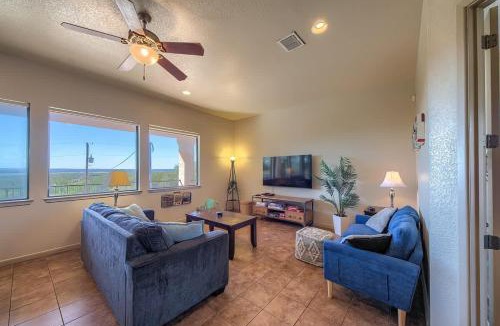 Canyon Lake House | CL 1233 Villa at Canyon Lake