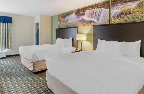 Jasper Hotel | Clarion Pointe
