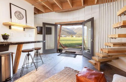 Kalispell House | Clark Farm Silos - 5 Silo Mountain View Retreat