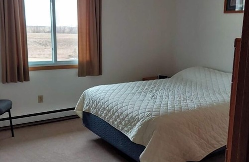Devils Lake Condo | Classic 2 Bedroom 1 Queen 3 XL Twin, 1 bathroom Top Floor