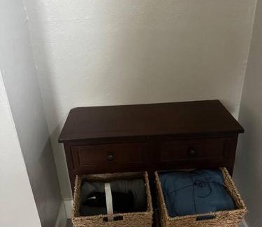 Central - Terry House | Classic 2-bedroom in Central Billings