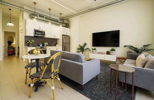 Historic Core Condo | Classic DTLA Glamour Loft w/Rooftop Pool, 360° Views + Parking