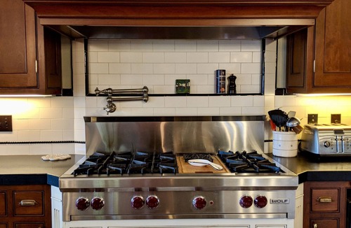 Coronado House | Classic Spacious Summer Home W/Pool Close to Beach
