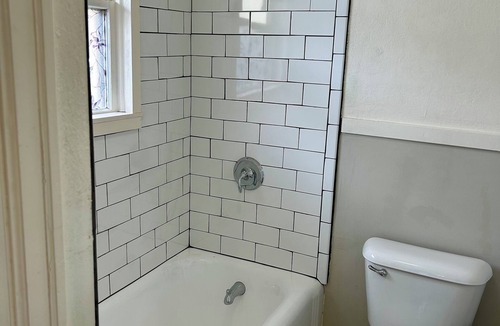 University District Apartment | Classic Victorian-Carriage House