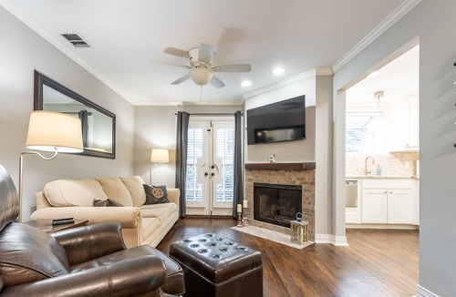 Hancock Condo | Classy Two Bedroom Hancock Condo