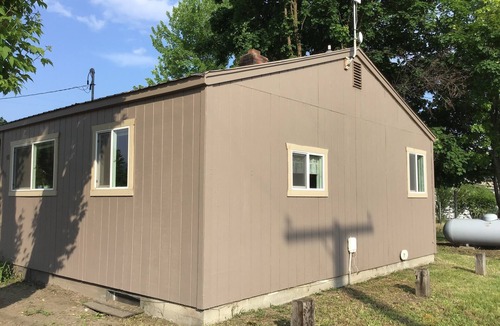 Plains House | Clean and cute,1 bed, 1 bath, small town setting across from city park.