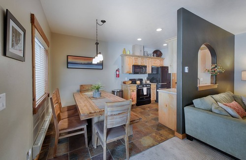 McCall House | Clean Comfortable Townhome with Hot Tub Sleeps 7