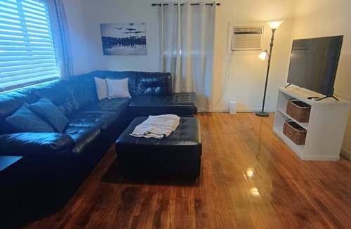 Blytheville House | Clean & Cozy 3-bedroom house in great neighborhood of Blytheville with AC, WiFi