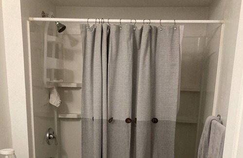 Southwyck Apartment | Clean & cozy studio in Hawthorne Hills SW suburban Toledo