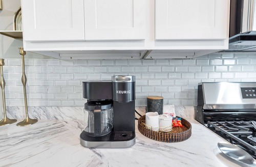 Bixby House | Clean, new, Family Friendly, safe, beautifully decorated, comfortable 💙of Bixby