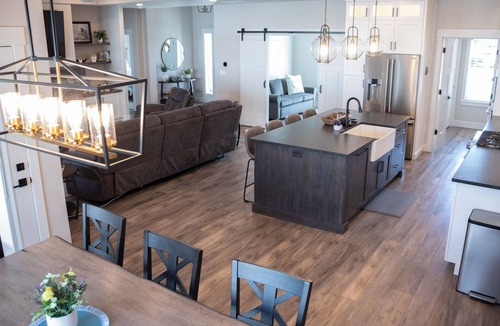 Sugar City Other | Close to BYU-I and YellowstonenNew Modern Farmhouse in a Family Neighborhood.