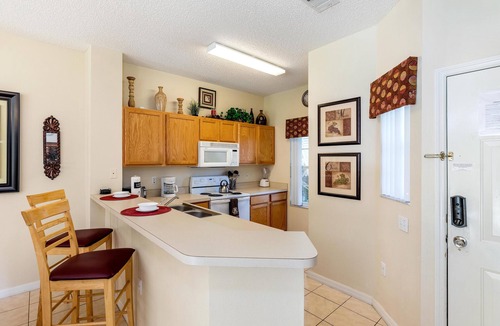 West Kissimmee House | Close to Disney 3 bedroom 2.5 bath-Unit 22 Emerald