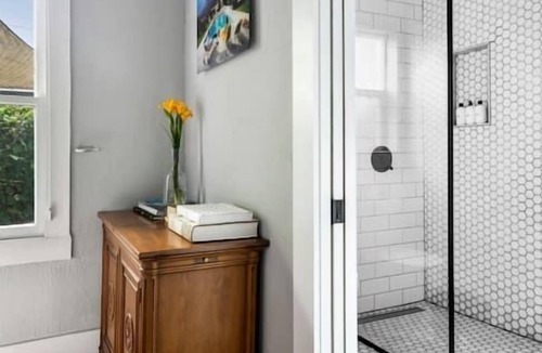 Venice House | Coastal Charm: Gated Venice Bungalow