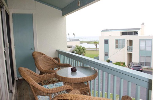 Sailhouse House | Coastal Charm