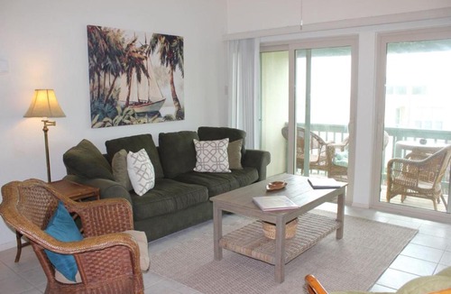 Sailhouse House | Coastal Charm