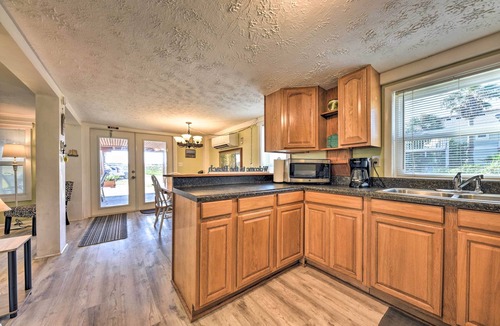 Fernandina Beach Cottage | Coastal Cottage: Walk to Fernandina Beach & Dining