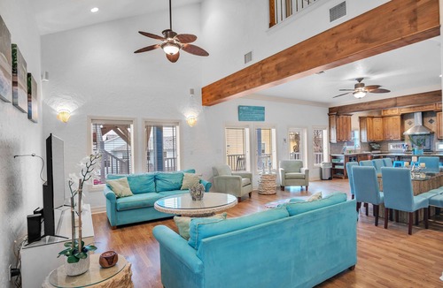 Sand Point House | Coastal Distancing | Pool, Boardwalk to Beach!