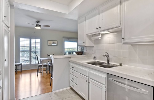 Del Mar Heights House | Coastal getaway, relaxing Del Mar Townhouse steps from Torrey Pines State Beach