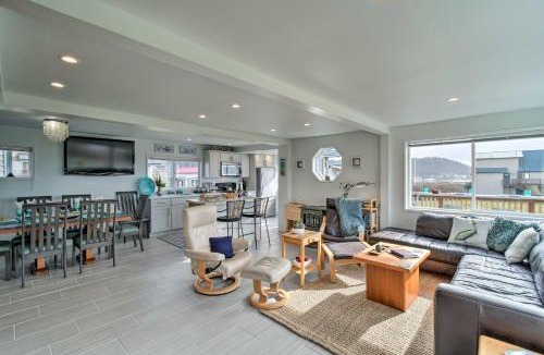Pacific Beach House | Coastal Retreat Deck, Ocean Views and Walk to Beach