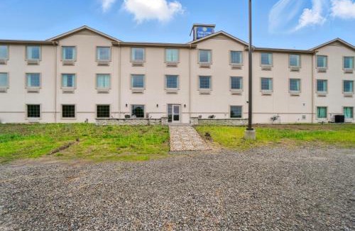 Russells Point Hotel | Cobblestone Hotel & Suites - Russells Point at Indian Lake