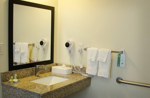 Soda Springs Hotel | Cobblestone Inn & Suites – Soda Springs