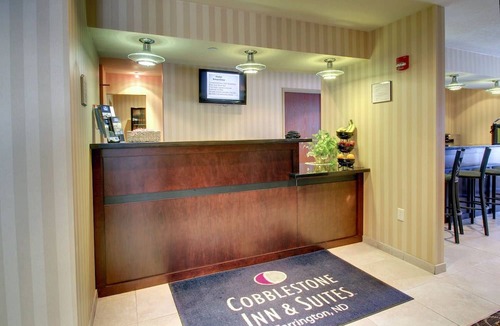 Carrington Hotel | Cobblestone Inn & Suites - Carrington