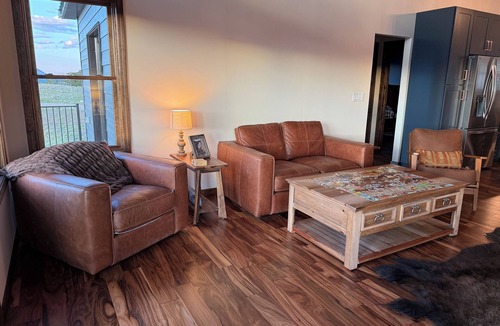 Wapiti House | Cody WY Yellowstone Luxury Mountain Escape - 3 Bed 2 Ba Amazing Mountain Views