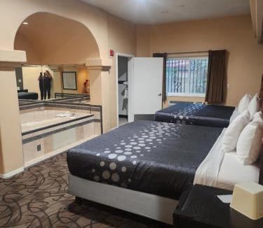 NoHo Arts District Hotel | Colony Inn - North Hollywood - Hotel Near Universal Studios