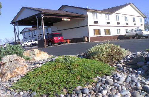 Colstrip Hotel | Colstrip Inn & Suites