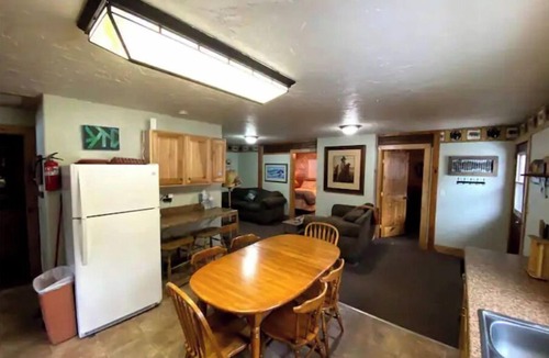 Cooke City-Silver Gate House | Colter's Cabin Yellowstone Getaway, Cooke City, MT