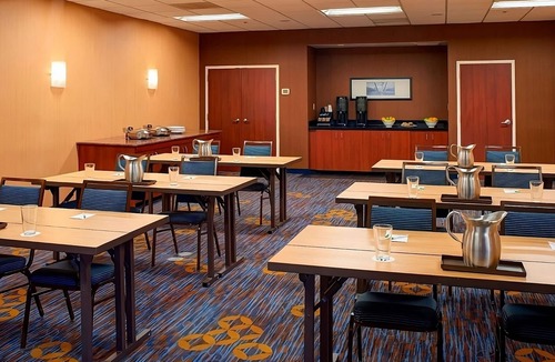 Auburn Hills Apartment | Comfort and Relaxation! 2 Comfortable Units, Indoor Swimming Pool, Pet-friendly!