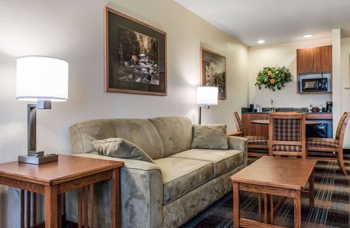 Sheridan Hotel | Comfort Inn & Suites Sheridan