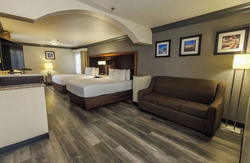 North Hollywood Hotel | Comfort Inn & Suites Near Universal - N. Hollywood - Burbank