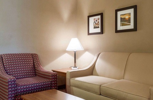 Watford City Hotel | Comfort Inn & Suites