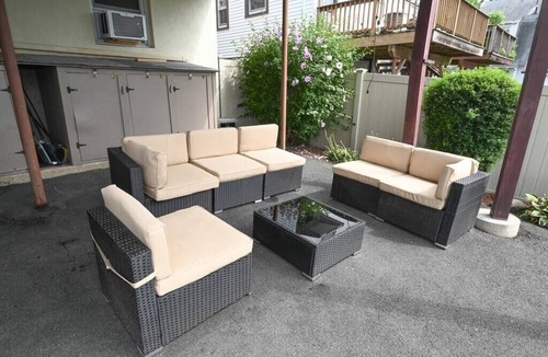 Rye Brook Apartment | Comfort Suite - HUGE fenced yard. 40 min NYC