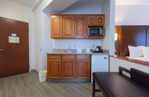 Springfield Hotel | Comfort Suites
