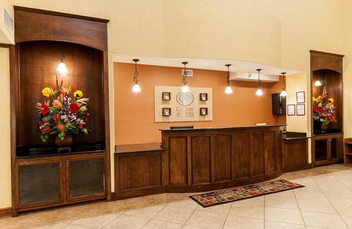 Southeast Houston Hotel | Comfort Suites Hobby Airport