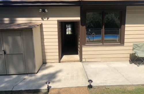 East Memphis House | Comfortable East Memphis home with a pool in a great neighborhood