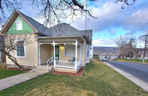 Lewiston House | Comfortable, quiet cottage near LC State College & downtown Lewiston.