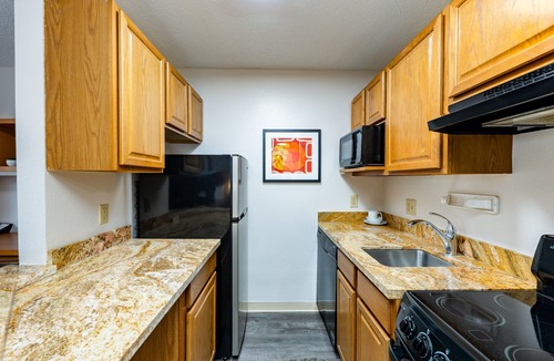 George Bush Park/Eldridge Apartment | Comfortable Stay in Houston's Energy Corridor