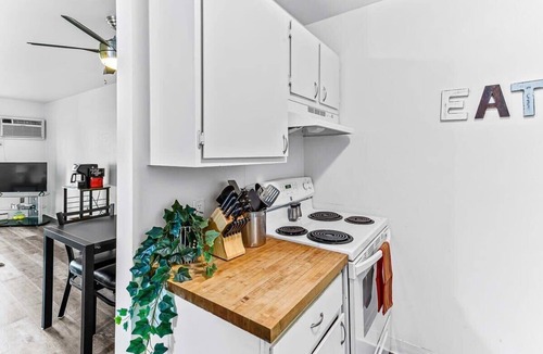 Ann Arbor Apartment | Comfortable stay steps from The Big House