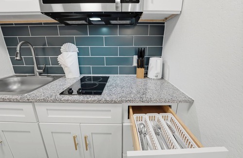 St. Johns Apartment | Comfortable studio with updated amenities