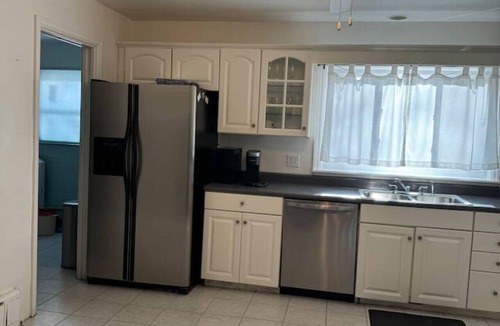 Colonie House | Comfortable unique space