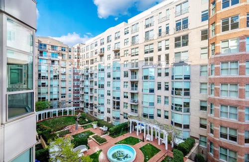 Penn Quarter Apartment | Comfy Penn Quarter 2BR w/Gym, Pool, nr. National Mall, by Blueground
