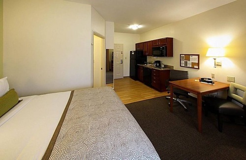 Westchase House | Comfy Unit, Kitchen, Near Attractions, Pool