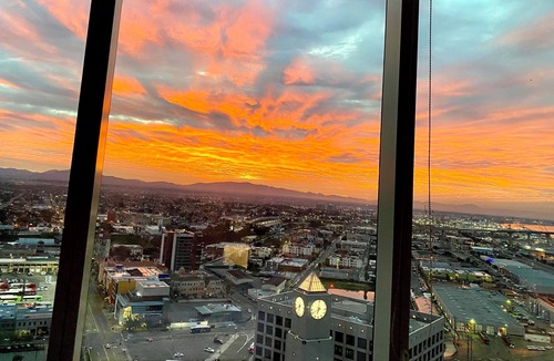 San Diego Apartment | Comic Con! Luxury Views Steps from Gaslamp Quarter Petco Park
